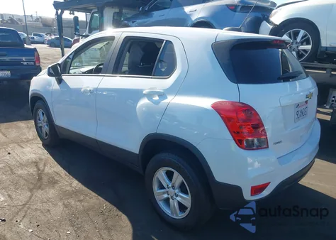 2021 Chevrolet Trax Fwd Ls z USA, uszkodzony, nr VIN KL7CJKSB8MB313101